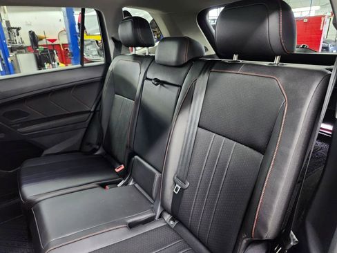 Certified 2024 Volkswagen Tiguan Wolfsburg Edition w/ Panoramic Sunroof Package AWD/4WD image 11