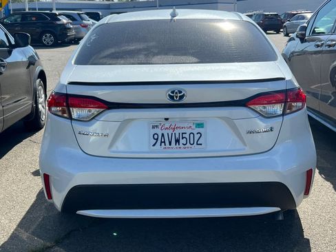 Used 2022 Toyota Corolla LE FWD image 5