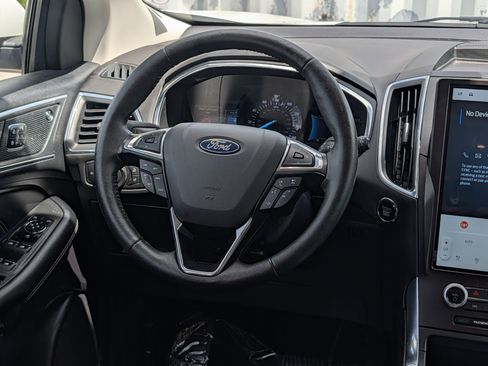 Certified 2021 Ford Edge Titanium FWD image 19