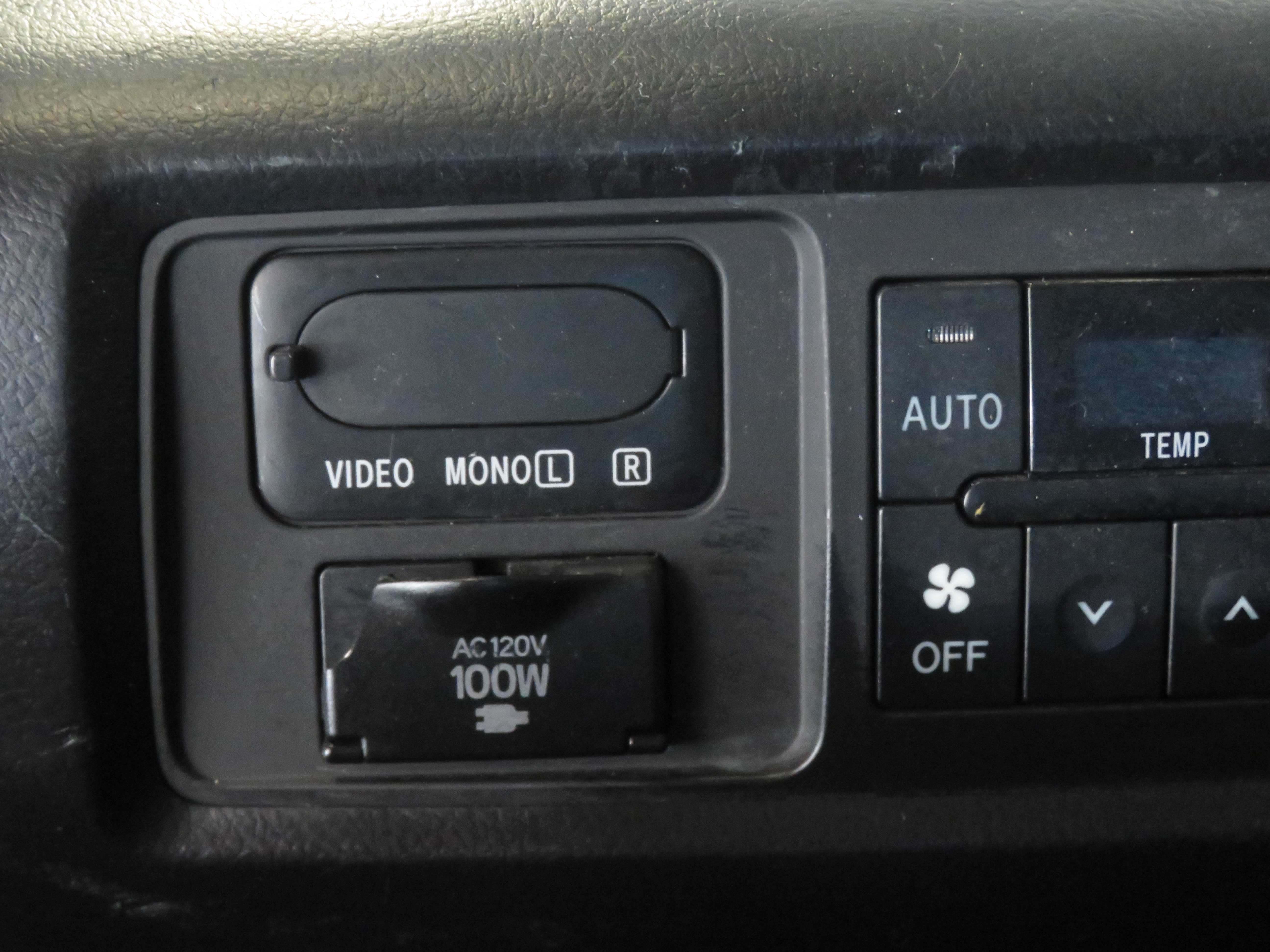 Used 2012 Toyota Sequoia Platinum AWD/4WD image 57