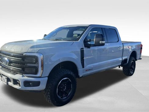 Used 2025 Ford F350 Platinum w/ Tremor Off-Road Package image 3