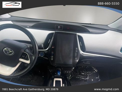 Used 2017 Toyota Prius Prime Premium FWD image 26
