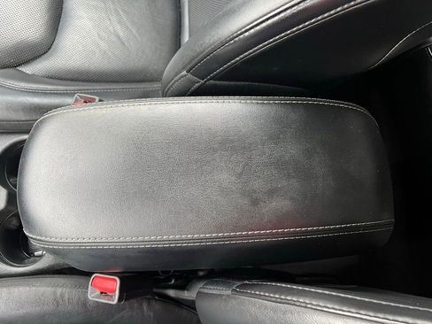 Used 2019 Jeep Cherokee Limited image 26