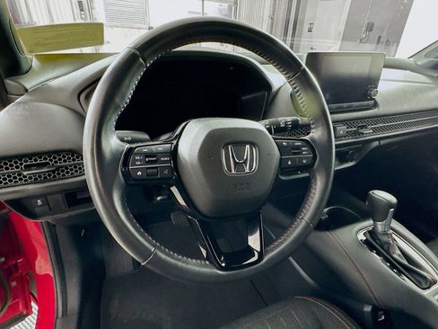 Used 2024 Honda HR-V Sport image 11