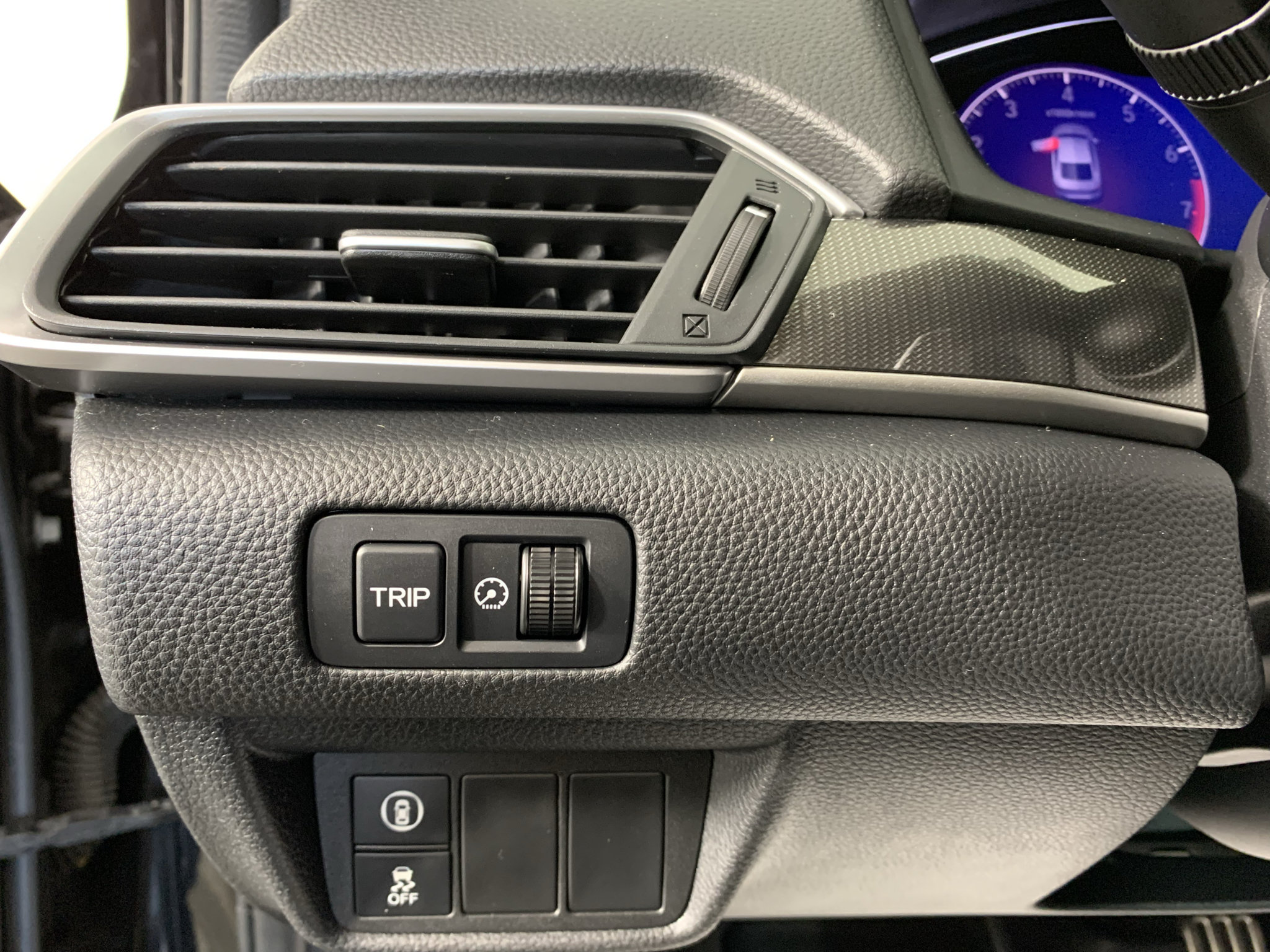 Used 2018 Honda Accord Sport image 16