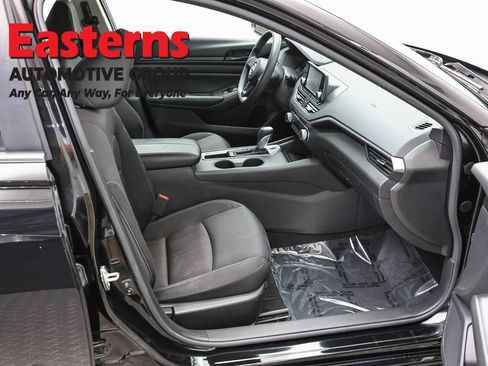 Used 2024 Nissan Altima 2.5 S FWD image 22