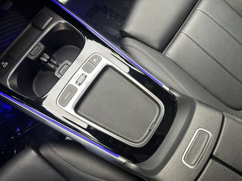 Used 2025 Mercedes-Benz GLB 250 4MATIC image 66