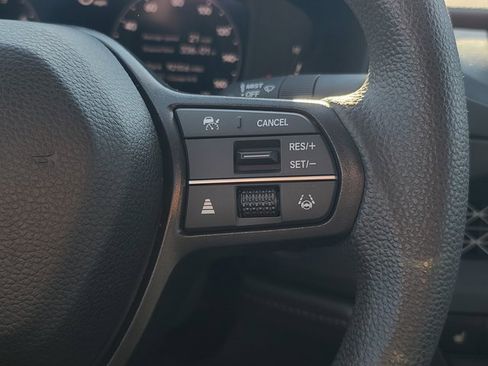 Certified 2023 Honda Accord EX image 31