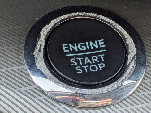 Used 2022 Ford Explorer XLT w/ Equipment Group 202A image 34