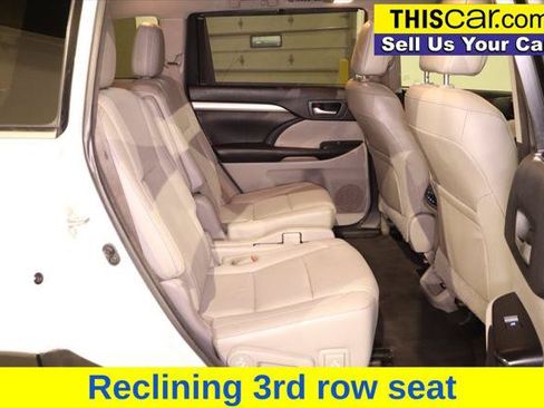 Used 2016 Toyota Highlander XLE w/ Preferred Accessory Package FWD image 26