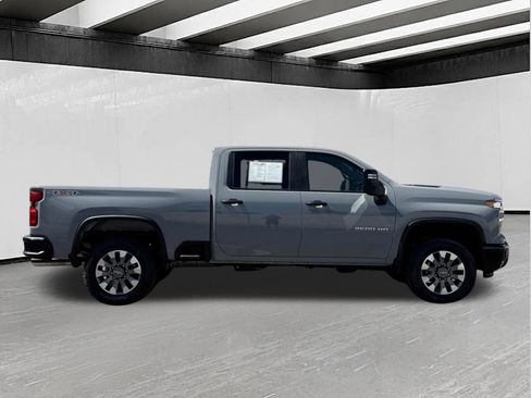 Certified 2025 Chevrolet Silverado 2500 Custom w/ Custom Value Package AWD/4WD image 6