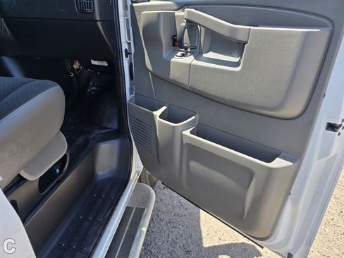 Used 2024 GMC Savana 2500 w/ Driver Convenience Package RWD image 13
