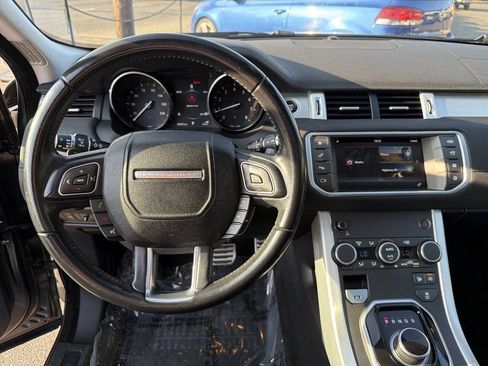 Used 2017 Land Rover Range Rover Evoque SE Premium AWD/4WD image 28