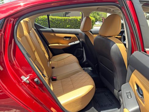Used 2023 Nissan Sentra SV w/ SV Premium Package FWD image 34