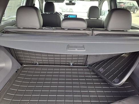 New 2026 Volkswagen Atlas Cross Sport SEL R-Line image 28