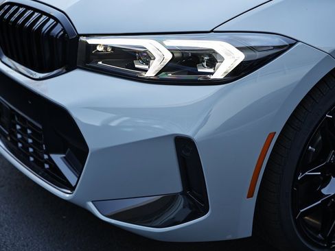 New 2026 BMW 330i Sedan w/ M Sport Package image 12