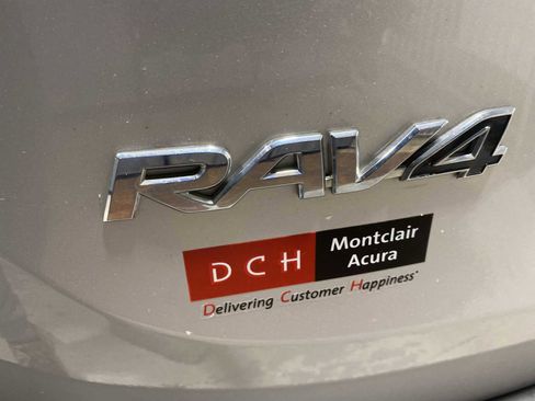 Used 2015 Toyota RAV4 XLE AWD/4WD image 7