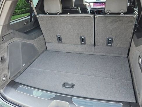 New 2026 Cadillac Escalade ESV Luxury image 21