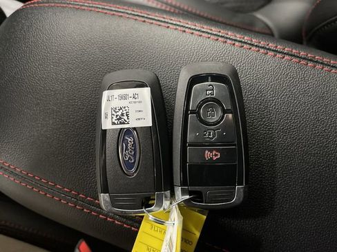 New 2026 Ford Escape ST-Line w/ Tech Pack #1 image 32