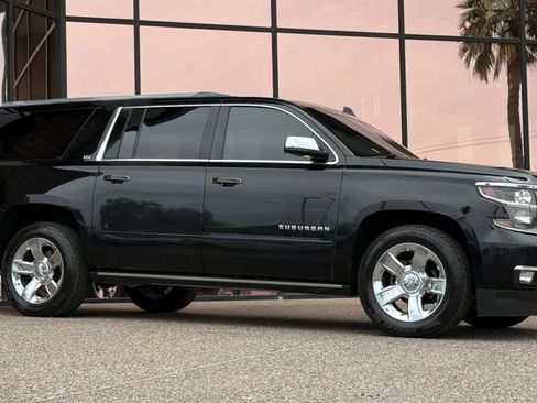 Used 2016 Chevrolet Suburban LTZ RWD image 16