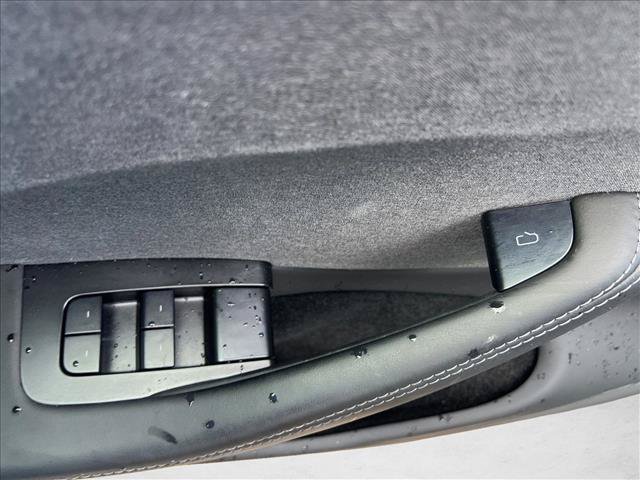 Used 2025 Tesla Model 3 Long Range RWD image 10