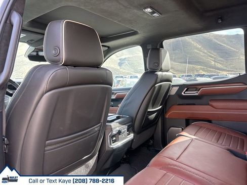 Used 2025 GMC Sierra 1500 Denali Ultimate image 16