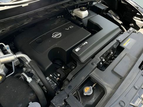 Used 2024 Nissan Murano Platinum w/ Cargo Package FWD image 9