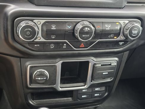 Used 2023 Jeep Wrangler Unlimited Sport AWD/4WD image 20