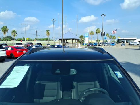 Used 2023 Chevrolet TrailBlazer RS w/ Sun and Liftgate Package AWD/4WD image 10