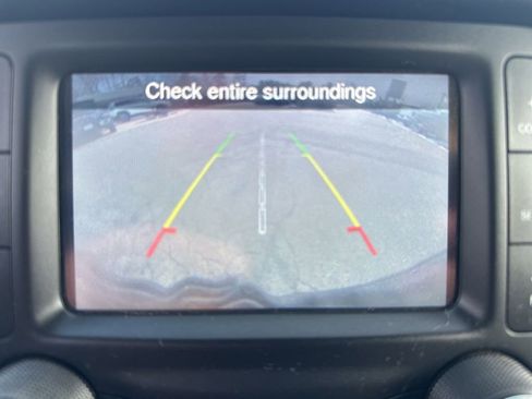 Used 2018 Jeep Wrangler Unlimited Sport S image 24