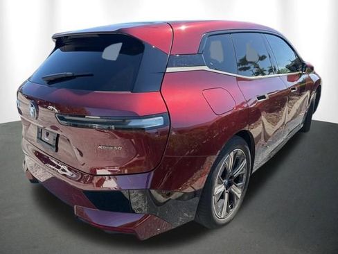 Certified 2023 BMW iX xDrive50 w/ Premium Package AWD/4WD image 4