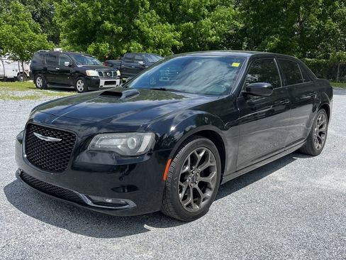 Used 2016 Chrysler 300 S RWD image 2