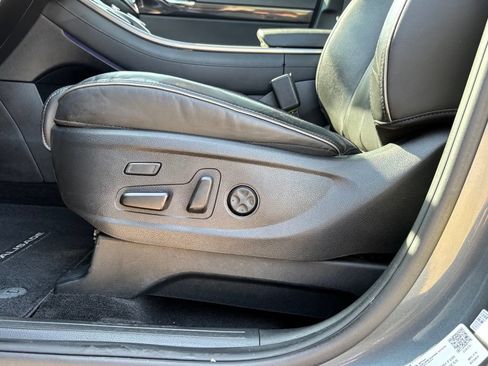 Used 2021 Hyundai Palisade Limited FWD image 14