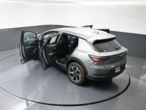 New 2026 Chevrolet Equinox EV LT image 51