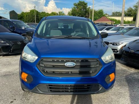 Used 2017 Ford Escape S image 2