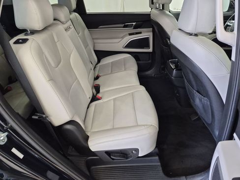 Used 2020 Kia Telluride S w/ S 8 Passenger Seating Package FWD image 35