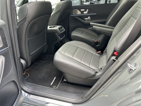 Certified 2026 Mercedes-Benz GLS 450 4MATIC image 40