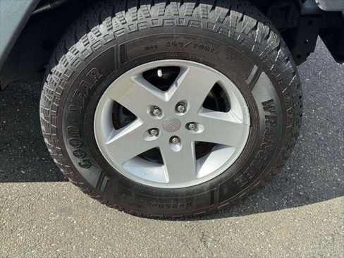 Used 2017 Jeep Wrangler Unlimited Sport w/ Quick Order Package 24S image 9