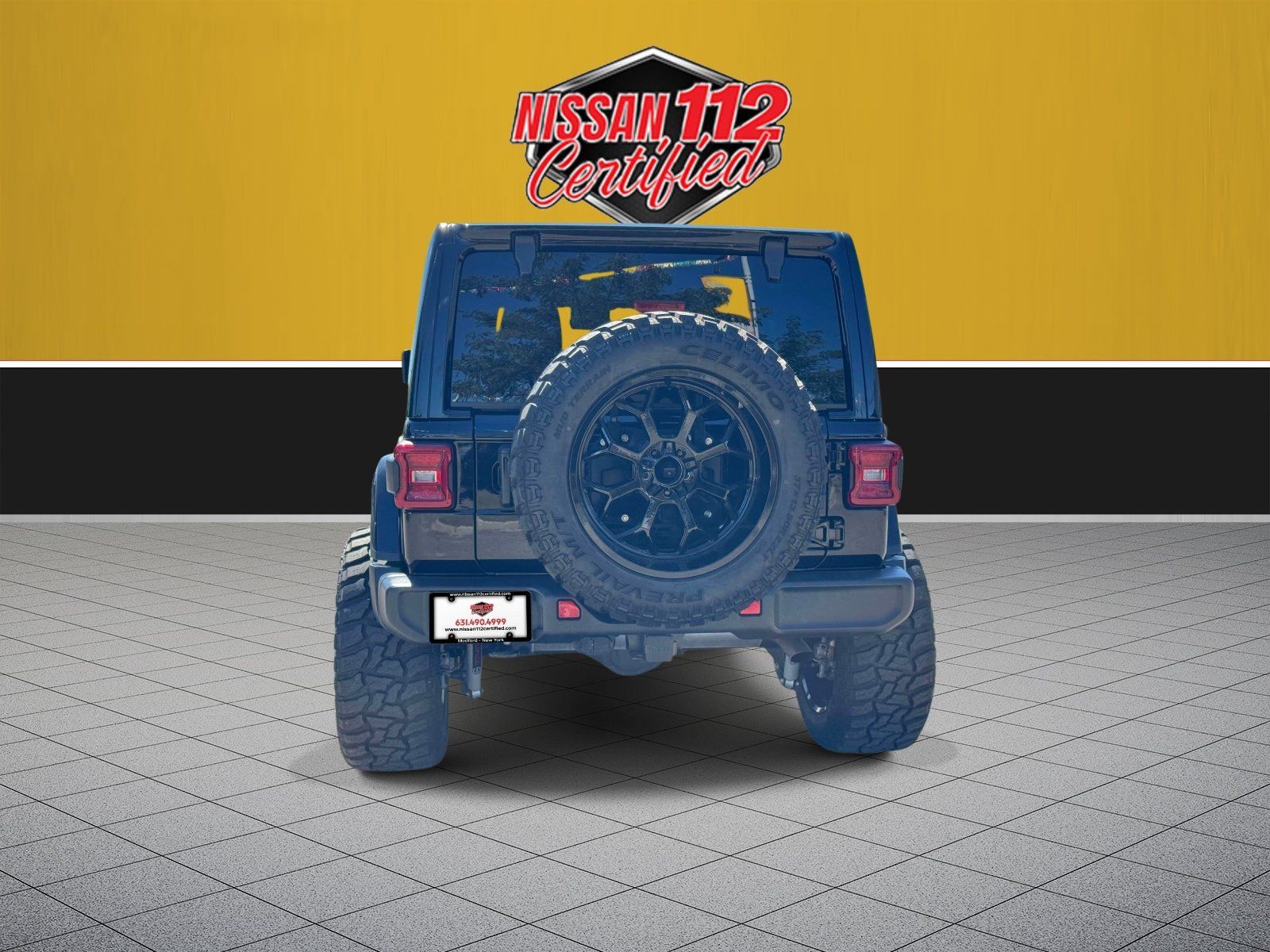 Used 2024 Jeep Wrangler Unlimited Sahara w/ Technology Group AWD/4WD image 8