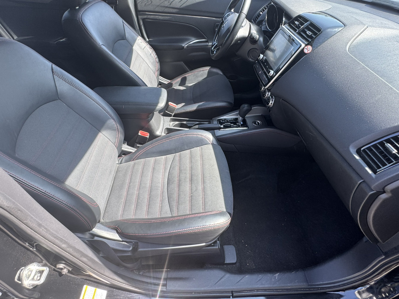 Used 2024 Mitsubishi Outlander Sport ES AWD/4WD image 14