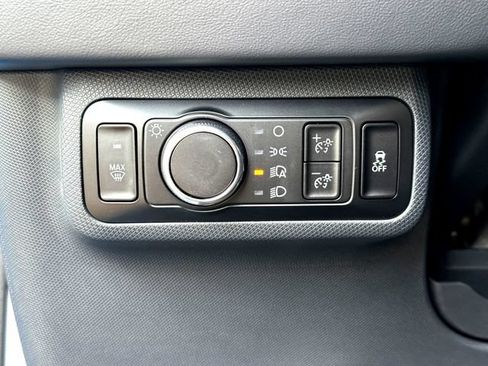 Used 2025 Ford Mustang Mach-E Select w/ Comfort Package Lite RWD image 17