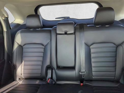 Used 2020 Ford Edge SEL image 21