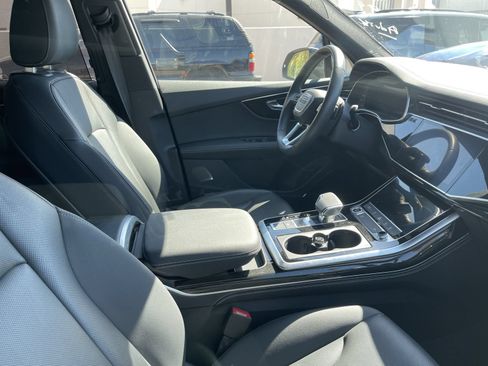 Used 2025 Audi Q7 2.0T Premium Plus w/ Premium Plus Package AWD/4WD image 7