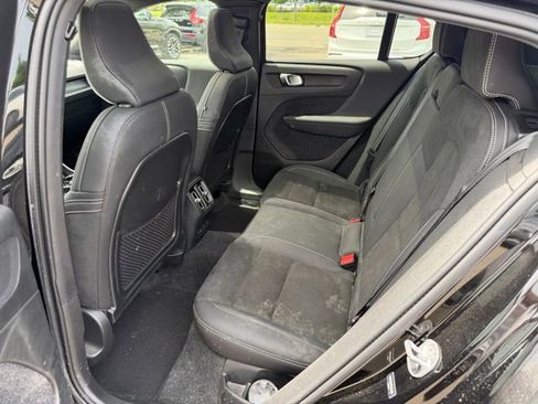 Used 2023 Volvo C40 P8 Recharge Ultimate AWD/4WD image 14