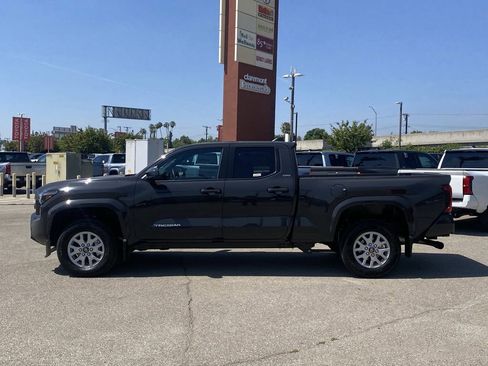 Certified 2026 Toyota Tacoma SR5 image 37