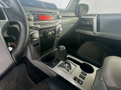 Used 2013 Toyota 4Runner SR5 RWD image 22