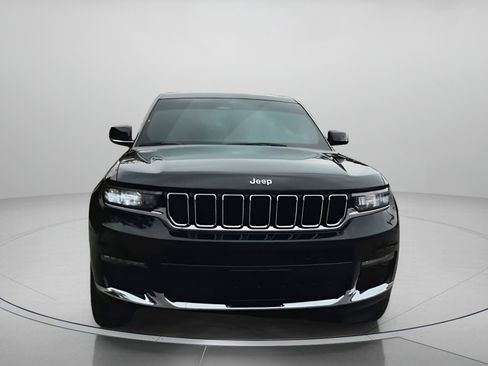 Used 2024 Jeep Grand Cherokee L Limited image 5