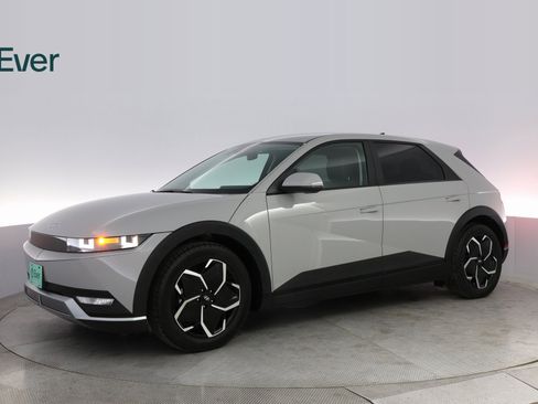 Used 2024 Hyundai Ioniq 5 SEL image 15