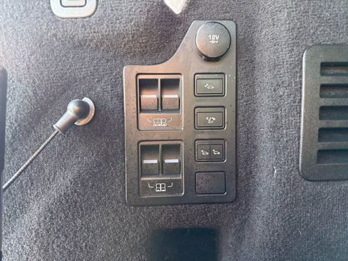 Used 2018 Land Rover Discovery HSE Luxury image 28