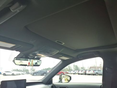 Used 2023 Lexus IS 350 F Sport w/ Navigation Package image 18